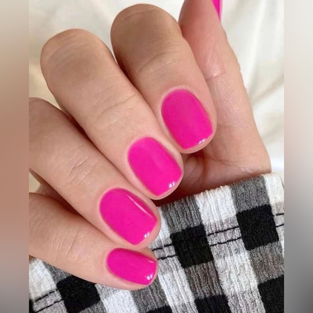 Press on reusable nail set